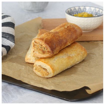 Field & Forest | Vegan Sausage Roll 6"