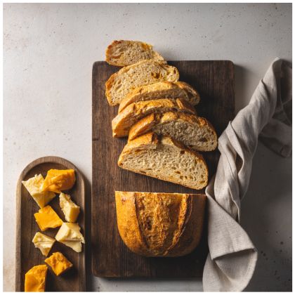 Cuisine de France Three Cheese Bloomer With Sourdough for food service.